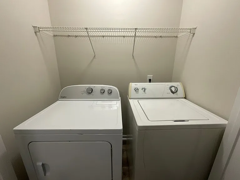 Meridian Park Apartments — Photo 162