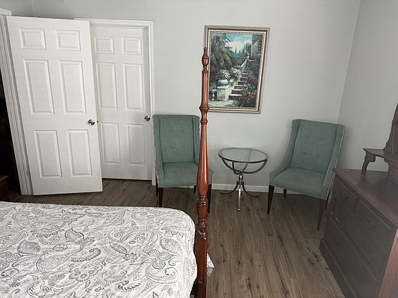 2nd image of 4812 Oakland St #2