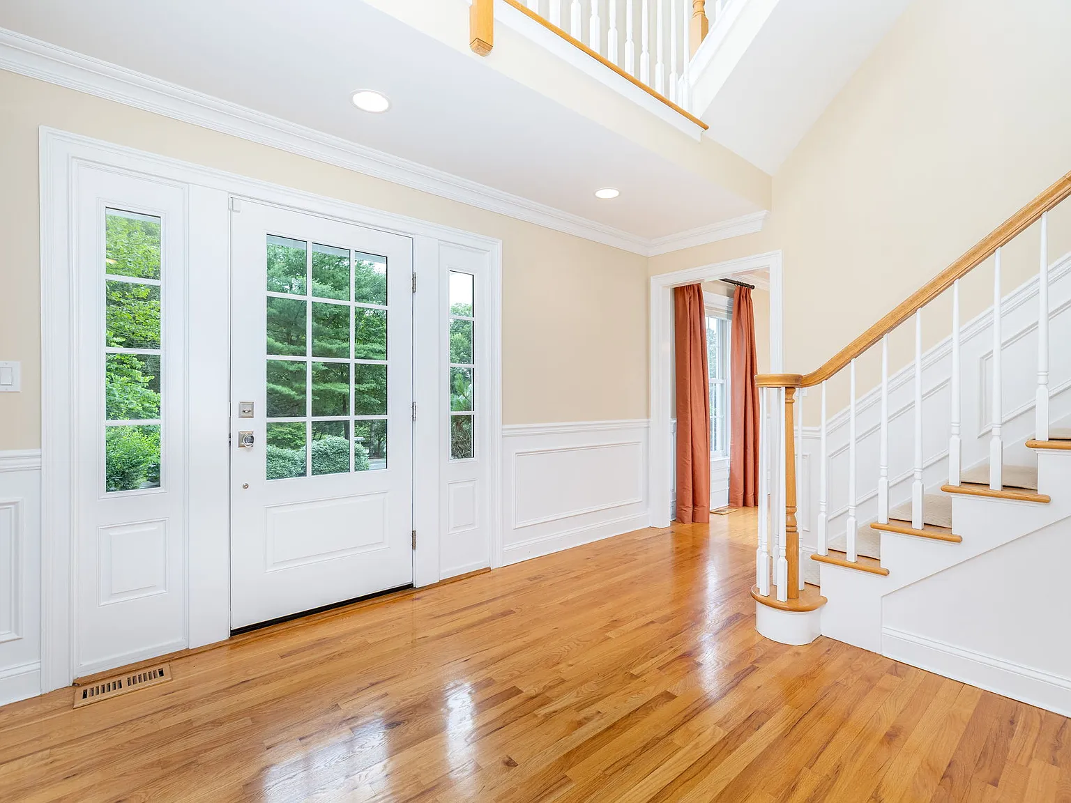 4 bed, 5147 sqft, $6,800 — Photo 3