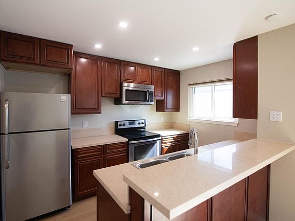4th image of 2053 Annerly Ct