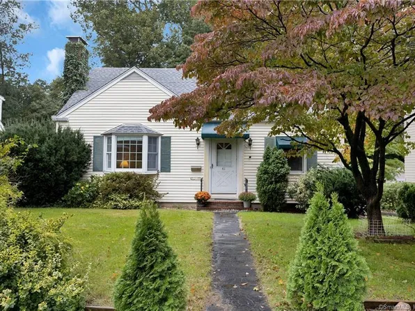 41 Coolidge Avenue, Stamford, CT 06906