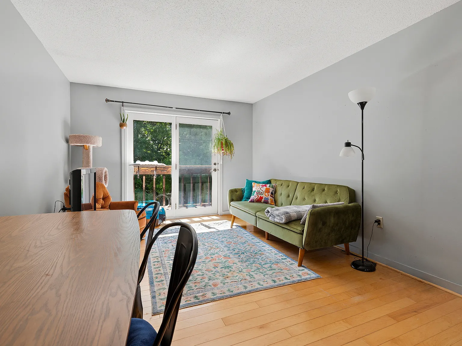 1 bed, 594 sqft, $1,900 — Photo 4