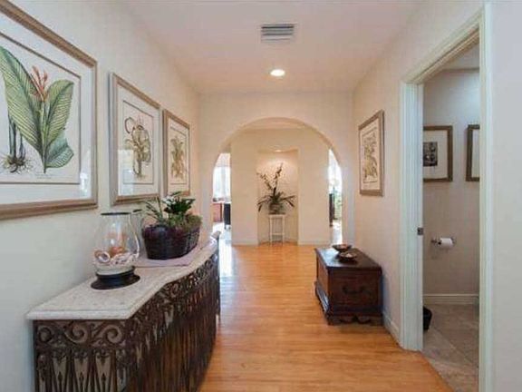 5th image of 1201 Las Lomas Ave