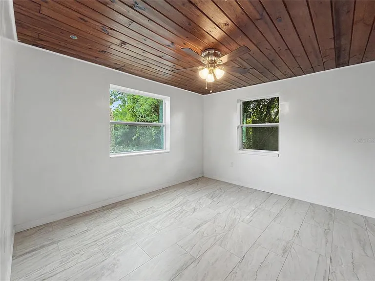 2848 W Harwood St — Photo 15