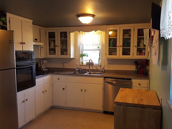 kitchen all appliances inclu