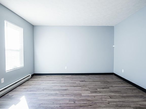 5th image of 3864 N Kercheval Dr