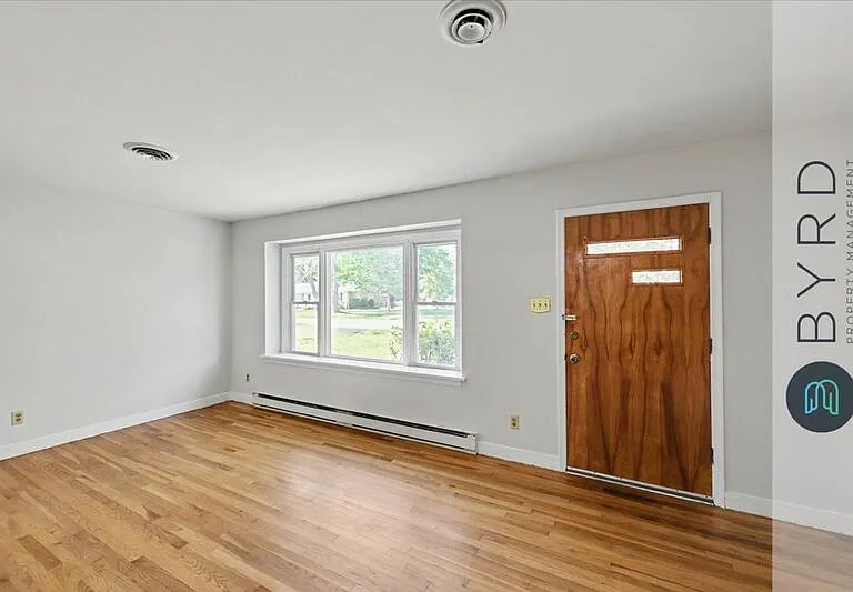 8501 Woodward Dr — Photo 4
