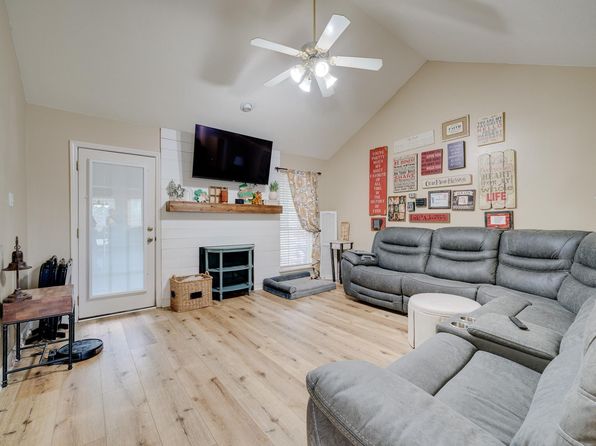 1035 Montana Dr, Conway, AR 72034