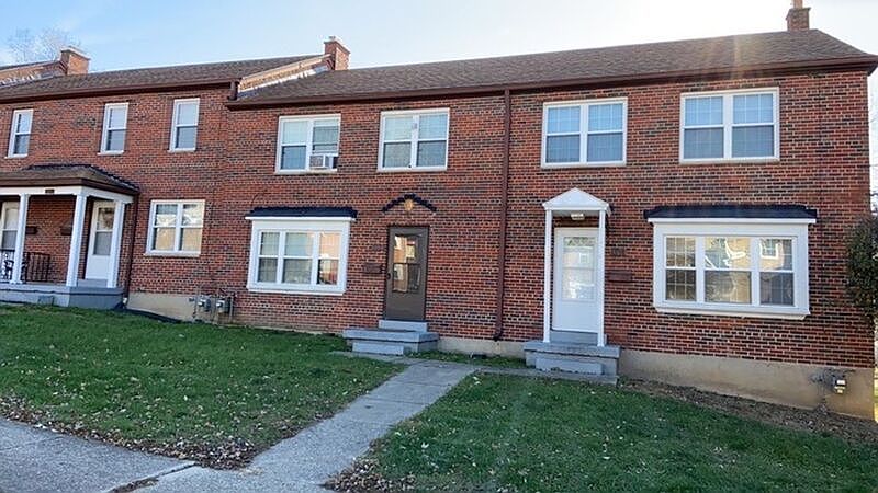 1st image of 1310 Chardon Ct