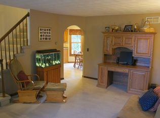 59545 Saturn Dr, South Bend, IN 46614