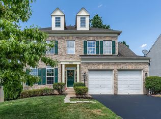 18947 Highland Park Dr, Triangle, VA 22172