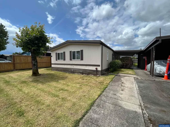 3075 Surfwood Dr NE, Salem, OR 97305