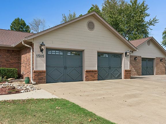 4th image of 1505 Merlin Cir