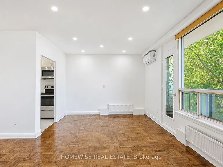 2500 Bathurst St #401 — Photo 5