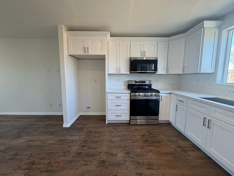 1794 Coronel Dr — Photo 4