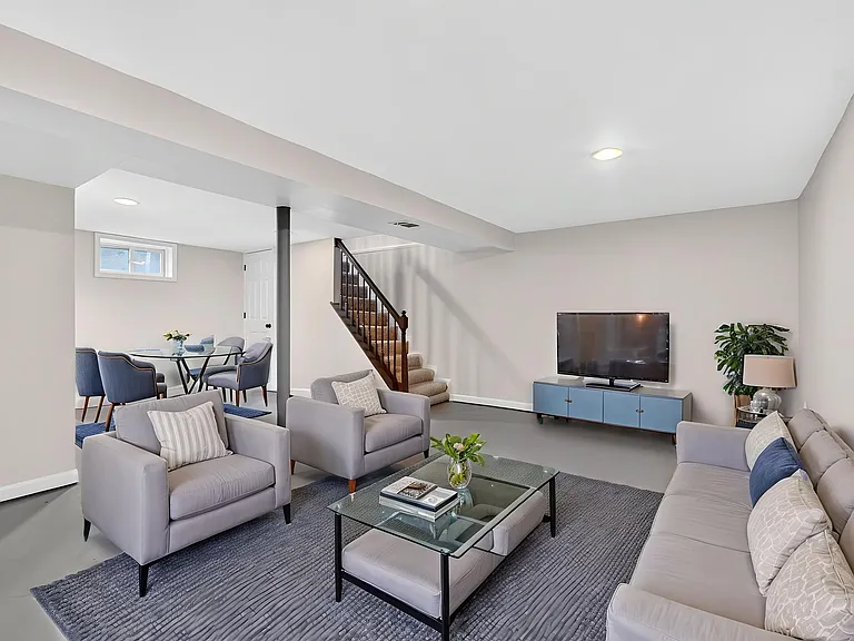 121 Sunglow Dr — Photo 14
