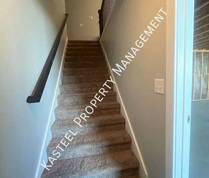 851 N White Horse Dr — Photo 7