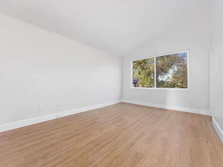 4157 Pinewood Lake Dr — Photo 26