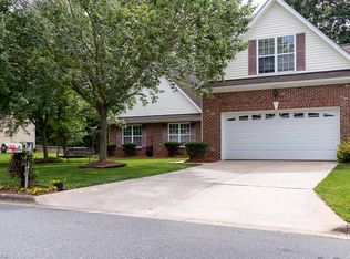 688 Pecan Ridge Cir, Kernersville, NC 27284