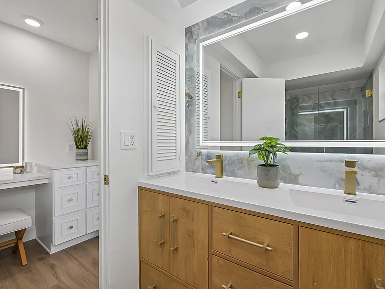 6735 Keystone Dr — Photo 29