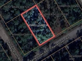 3 Charlestown Rd, Southport, NC 28461