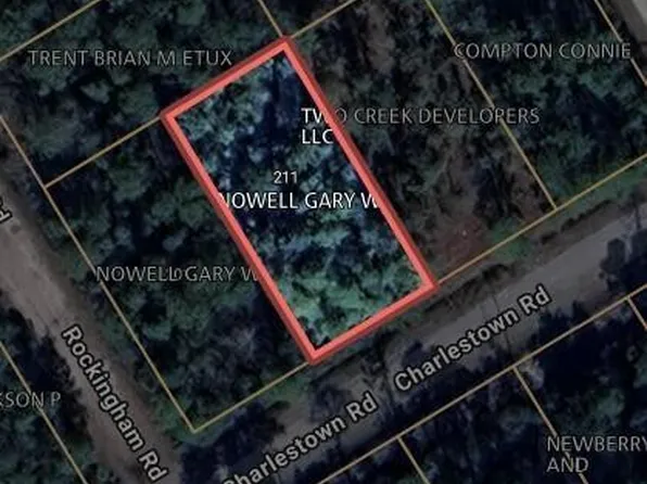 3 Charlestown Rd, Southport, NC 28461