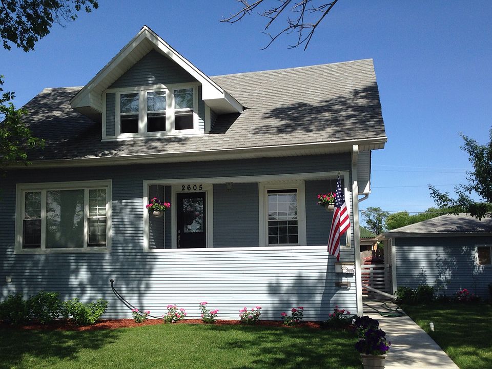 1st image of 2605 N Mont Clare Ave