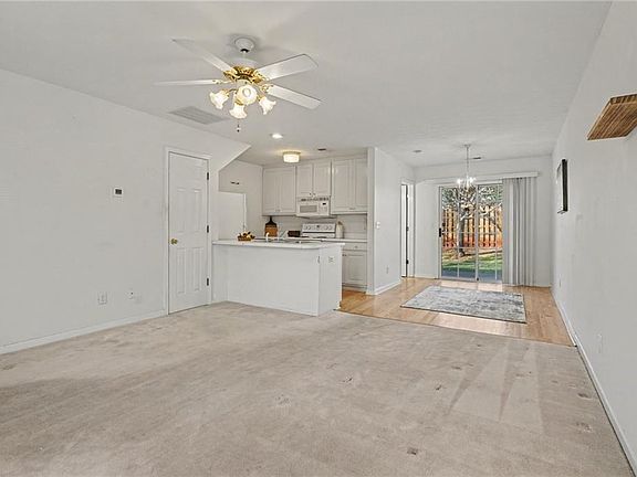 5th image of 2816 Florence Dr #A4