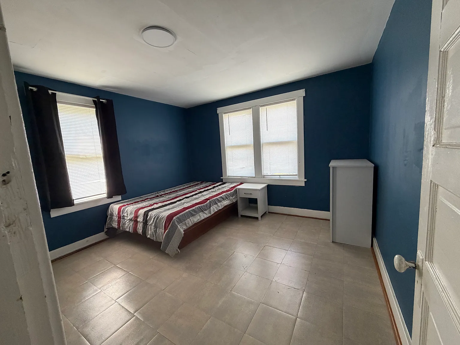 12 Weber St — Photo 1