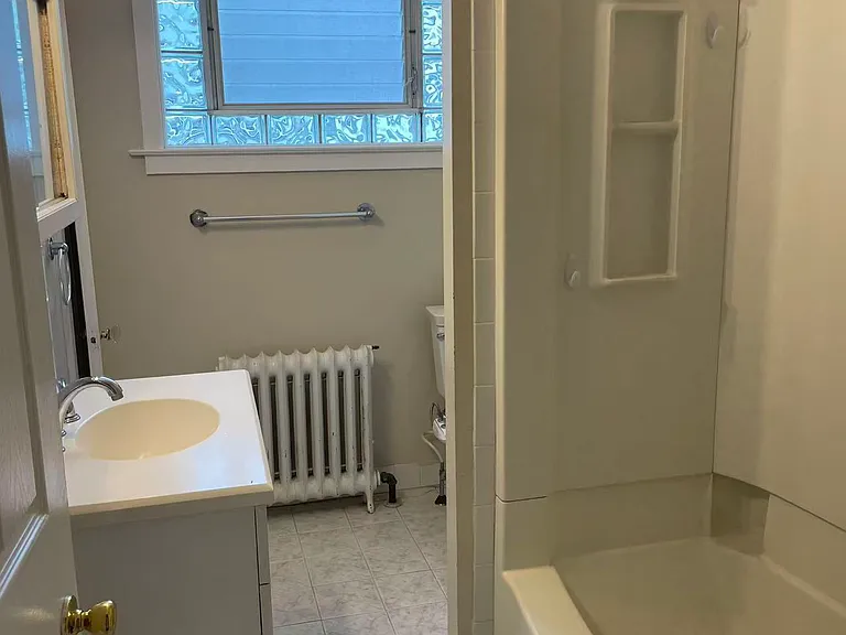 4220 Hartel Ave — Photo 15