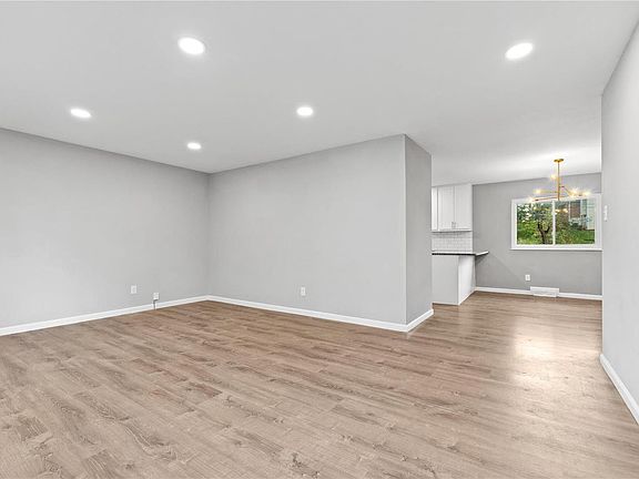3rd image of 8863 Rusdon Ln