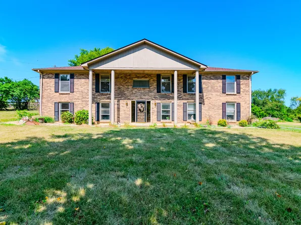 265 Million Ln, Versailles, KY 40383