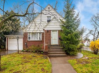 304 Edgemont Ter, Teaneck, NJ 07666