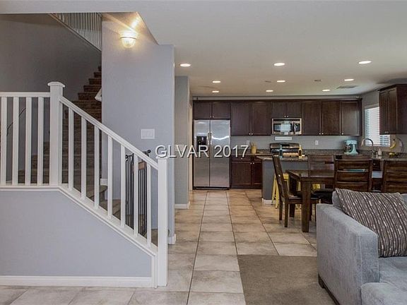 2nd image of 10818 Merrimack Ave