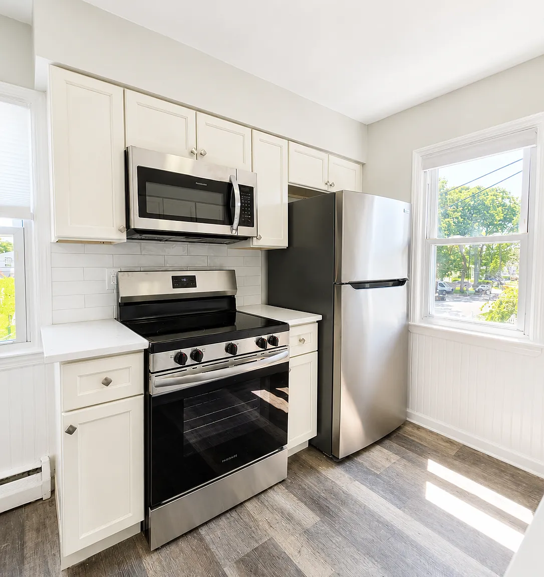 253 Beachview St — Photo 2