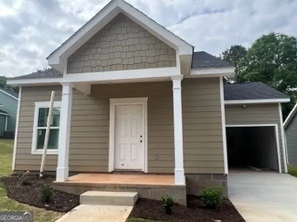 202 Lenox Cir, Lagrange, GA 30241
