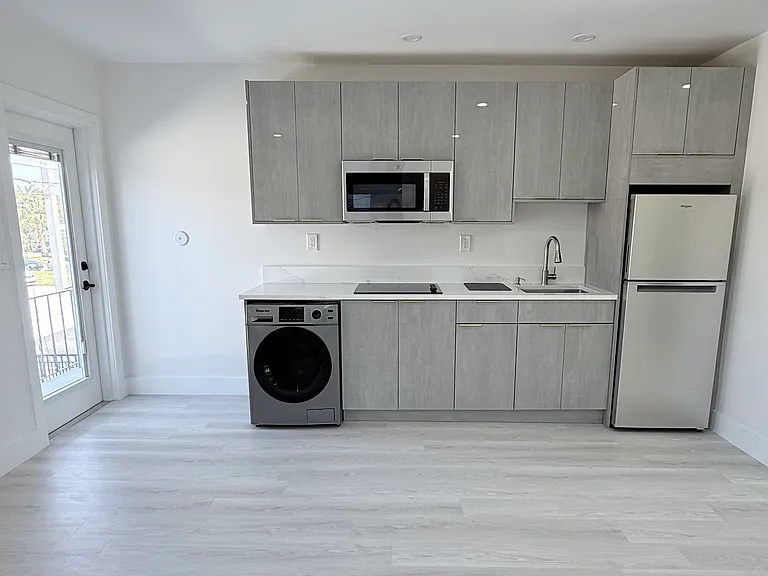 5909 S Dixie Hwy #B — Photo 1