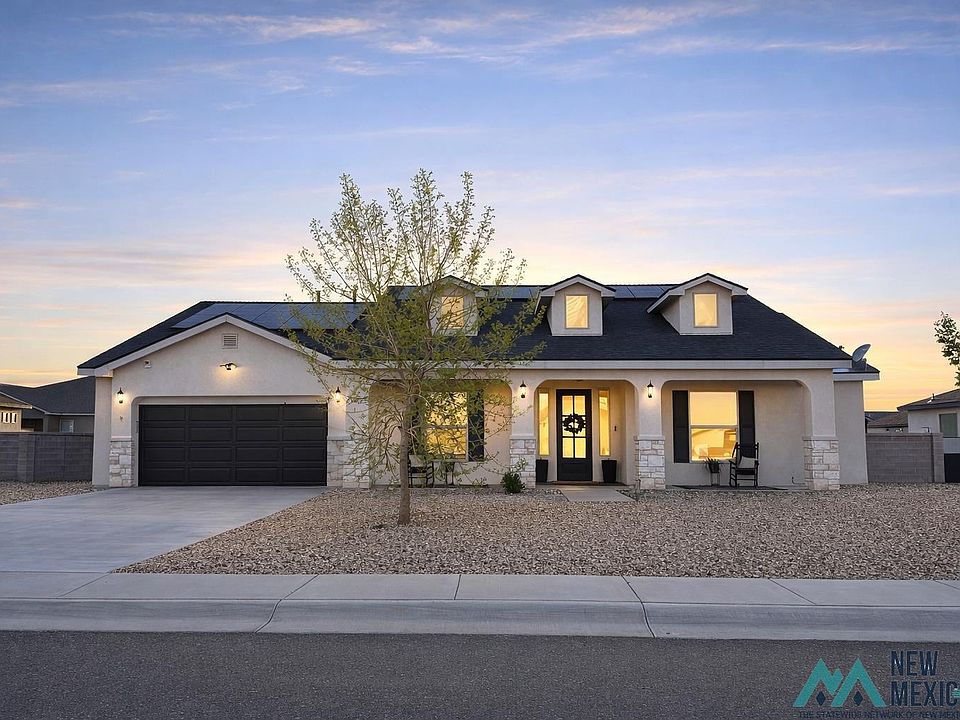 1st image of 809 Cartagena Ct
