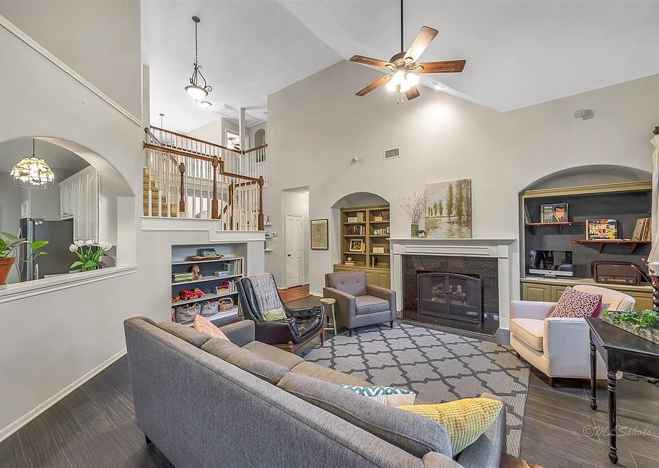 1st image of 2319 Quarterpath Dr