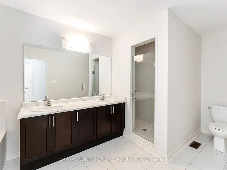 84 Fortis Cres — Photo 24