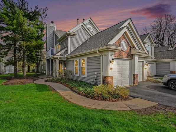 850 Spring Creek Ct, Elk Grove Village, IL 60007