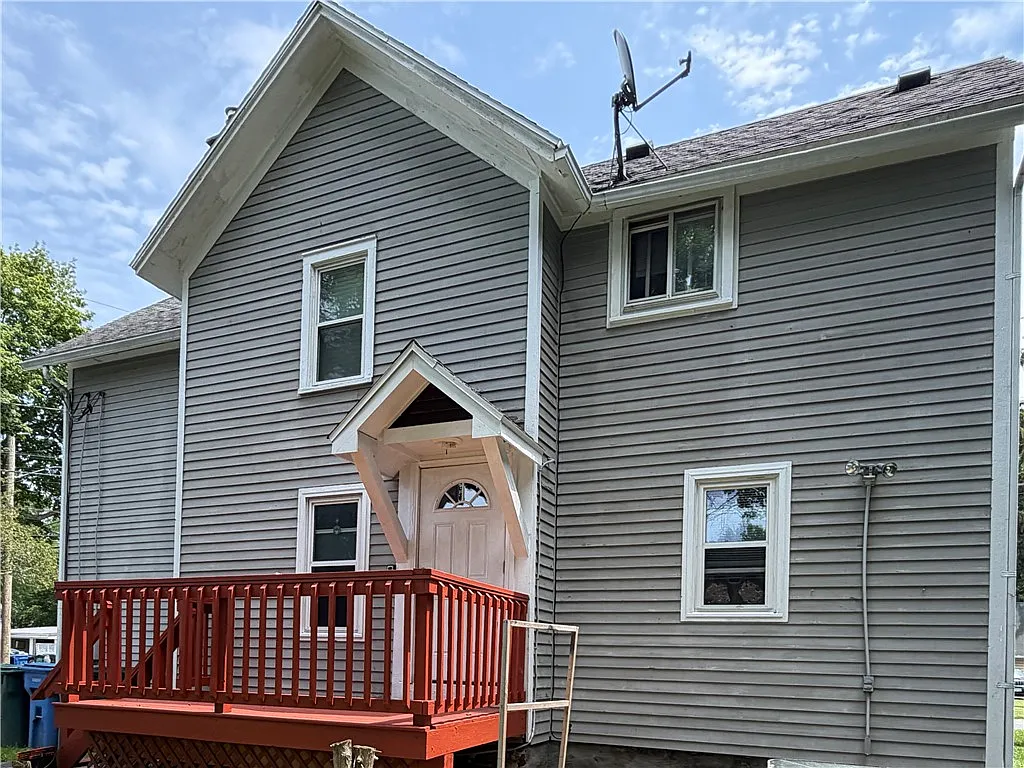 1 bed, 1.0 bath, 1632 sqft, $1,400 — Photo 2
