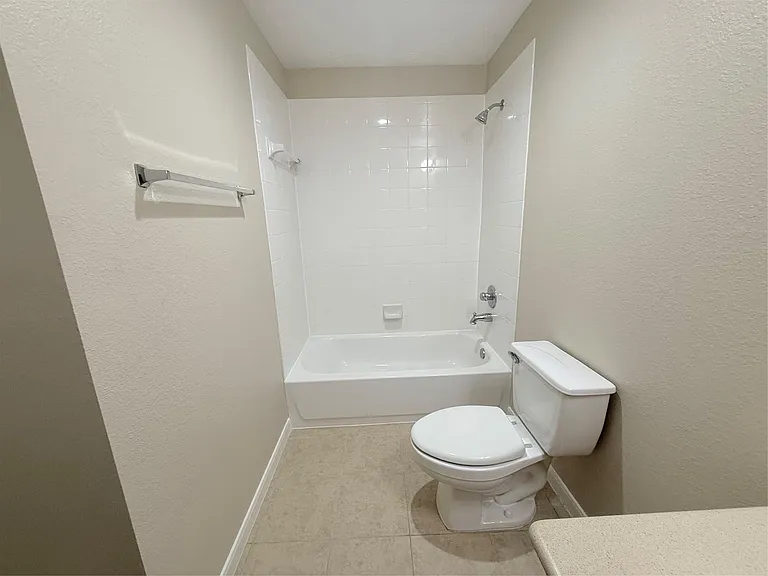 29225 Legends Valley Dr — Photo 23