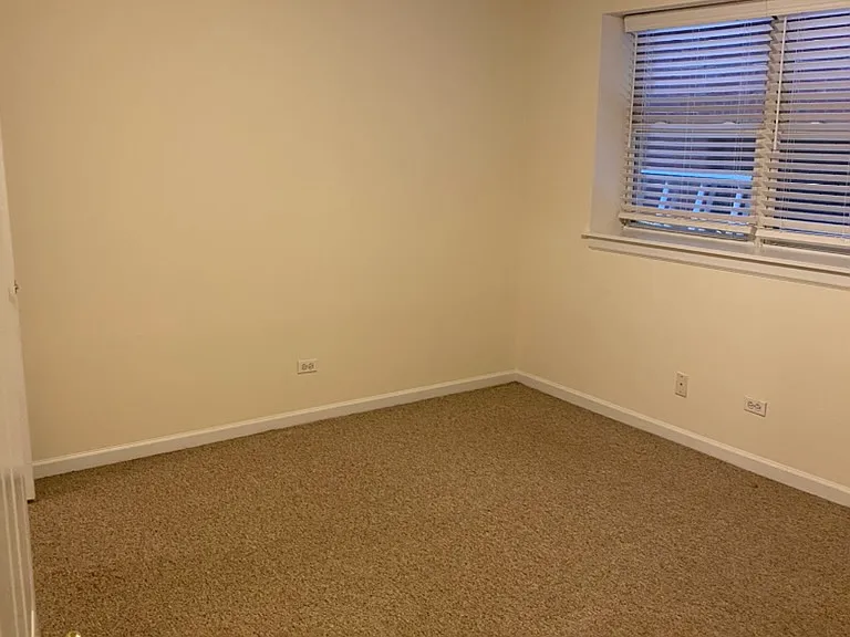 1221 W Nelson St #1F — Photo 11