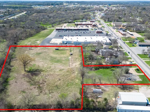 2208 W Morton St, Denison, TX 75020