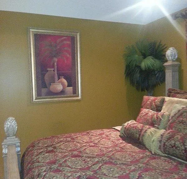 1261 NE 27th St #210 — Photo 2