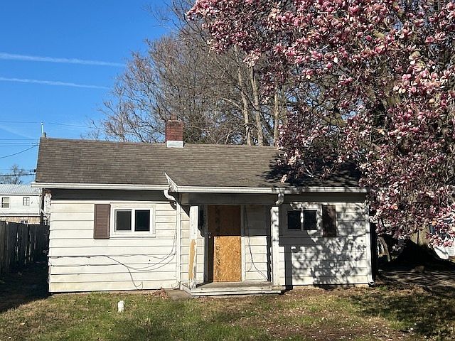 1st image of 1704 N Alton Ave