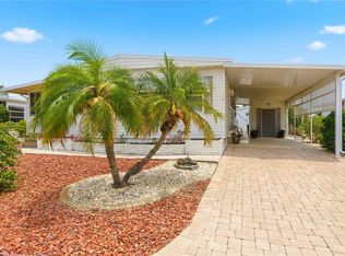 16 S Granada Plz, Englewood, FL 34223