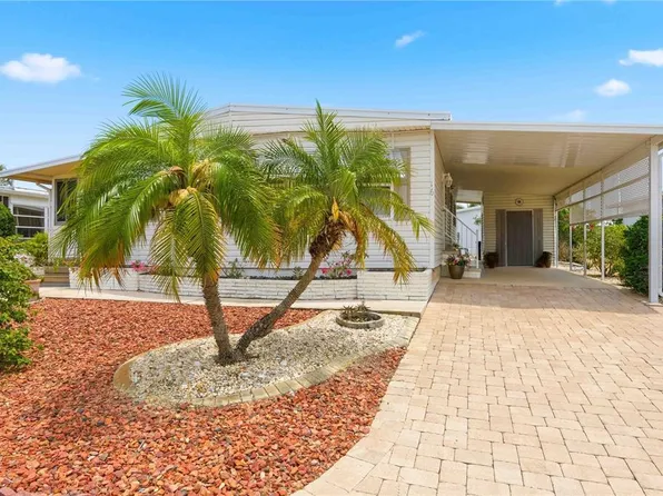 16 S Granada Plz, Englewood, FL 34223
