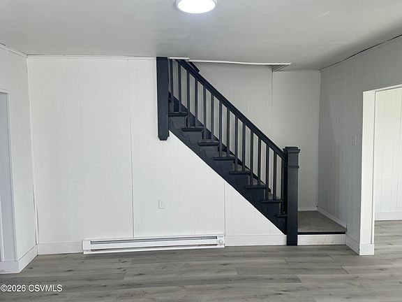 5th image of 21 N Chestnut St